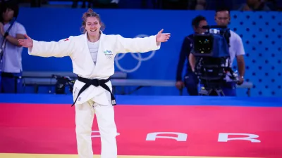 Francija, Pariz.Poletne olimpijske igre 2024 v Parizu.Judo, kategorija do 63 kg, zenske.Polfinalni obracun Slovenke Andreje Leski in Francozinje Clarisse Agbegnenou.