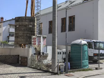 - 31.07.2024 - gradbišče za novo lekarno in stanovanja na Vrhniki //FOTO: Jaka Gasar