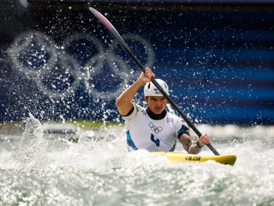 Francija, Pariz.Poletne olimpijske igre 2024 v Parizu.Slalom na divjih vodah za moske, kajak, polfinale.Slovenski kajakas Peter Kauzer.