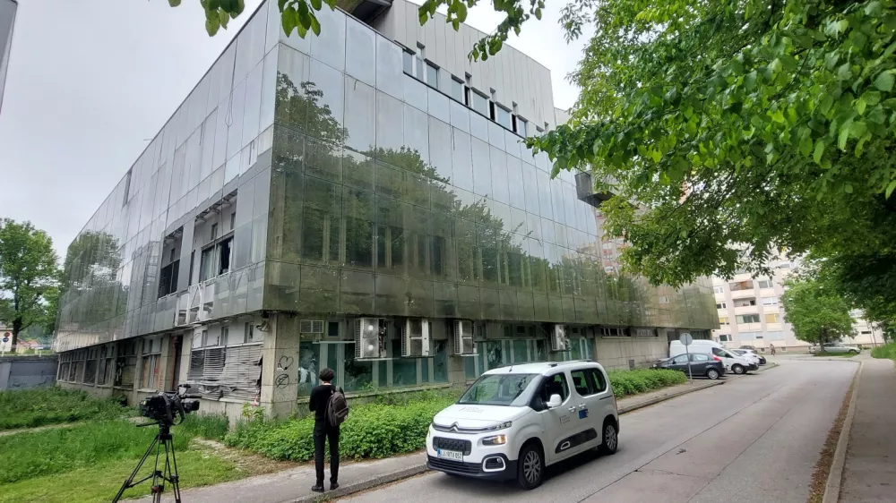 Ljubljana, Litijska cesta.Ministrstvo za pravosodje prevzelo stavbo na Litijski cesti.