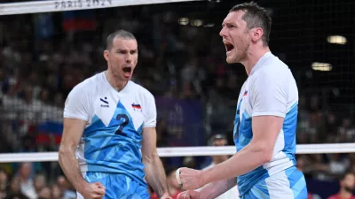 Paris 2024 Olympics - Volleyball - Men's Preliminary Round - Pool A - France vs Slovenia - South Paris Arena 1, Paris, France - August 02, 2024. Toncek Stern and Alen Pajenk of Slovenia react REUTERS/Annegret Hilse