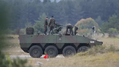 prvi vojaški oklepnik Patria 8x8 za potrebe Slovenske vojske (SV) - osrednje vadišče Bač - bojno streljanje z novim Patriinim oklepnikom oziroma oborožitveno postajo Kongsberg//FOTO: Luka CjuhaOPOMBA: ZA OBJAVO V ČASOPISU DNEVNIK