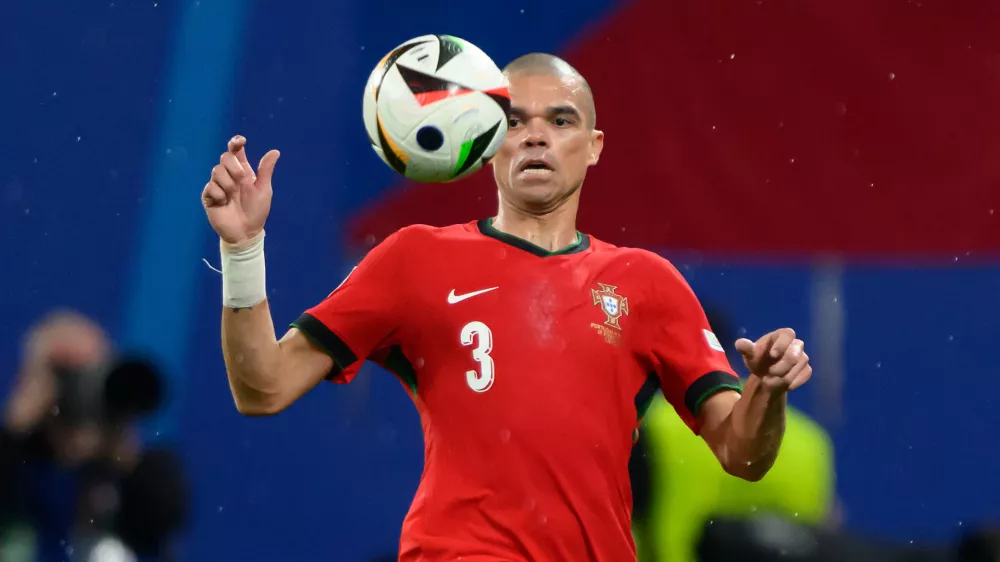 FILED - 18 June 2024, Saxony, Leipzig: Portugal's Pepe in action during the UEFA EURO 2024 Group F soccer match between Portugal and Czech Republic at Leipzig Stadium. Photo: Robert Michael/dpa