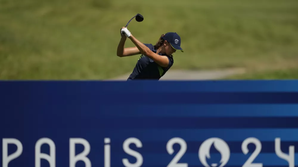 Pia Babnik, of Slovenia, plays off the 7th tee during the final round of the women's golf event at the 2024 Summer Olympics, Saturday, Aug. 10, 2024, at Le Golf National, in Saint-Quentin-en-Yvelines, France. (AP Photo/Matt York)