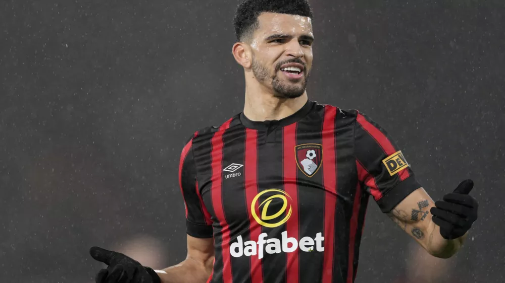 FILE - Bournemouth's Dominic Solanke reacts during the English Premier League soccer match between Bournemouth and Crystal Palace, at The Vitality Stadium in Bournemouth, England, April 2, 2024. Solanke moving to Tottenham from Bournemouth for 65 million pounds ($83 million). (AP Photo/Dave Shopland, File)