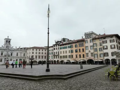 EKP3MD Overview of Piazza Matteotti, Udine