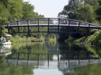 -Špica-Srečanje na ladjici v organizaciji Botaničnega vrta, Mestnega muzeja Ljubljana in Zavoda za turizem Ljubljana, na katerem so predstavili investicije Zavoda za turizem Ljubljana na nabrežjih Ljubljanice.//FOTO: Luka CjuhaOPOMBA: ZA OBJAVO V ČASOPISU DNEVNIK