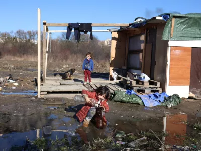 - februar 2024 - Lunik IX, romsko naselje, kjer živijo najsiromašnejši ljudje. Košice, Slovaška- romi, cigani, revščina, siromaštvo, geto //FOTO: Jaka GasarOPOMBA: ZA OBJEKTIV - REPORTAŽA