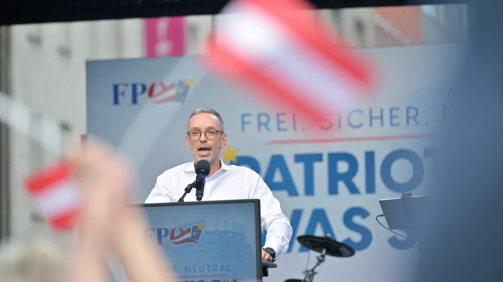 FILE PHOTO: Austrian head of Freedom Party (FPOe) Herbert Kickl delivers a speech during the final EU election rally in Vienna, Austria, June 7, 2024. REUTERS/Elisabeth Mandl/File Photo