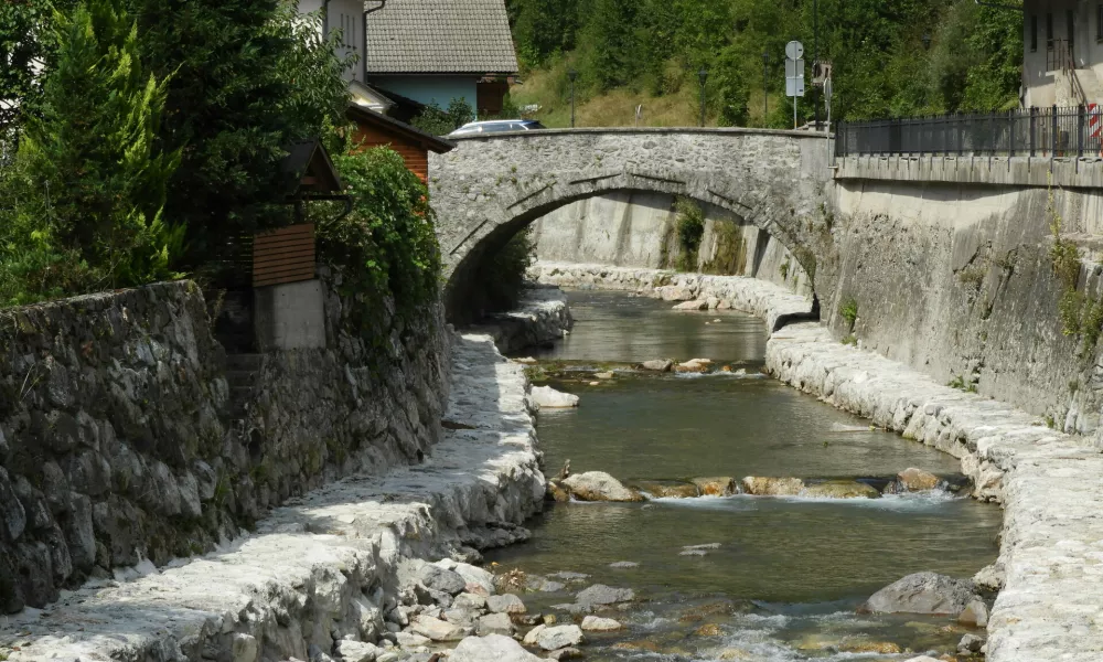 Železniki kamniti most Selška Sora / Foto: Katja Petrovec