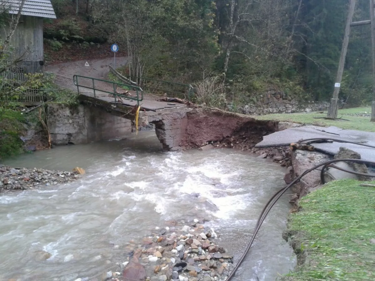 V občini Gorenja vas - Poljane morajo izvesti 47 projektov sanacije, skrbijo pa jih plazovi in stranski vodotoki hudourniškega značaja. Foto: arhiv občine