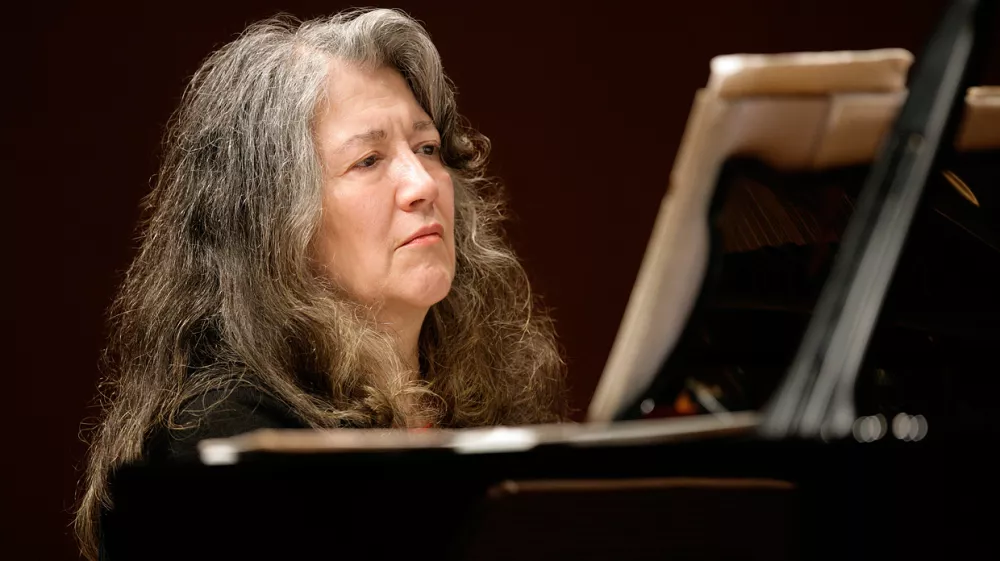 ﻿Martha Argerich, Piano / 03.12.2006 / Koelner Philharmonie