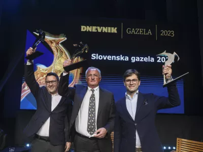 direktor podjetja METALIA Marjan Jamšek, direktor podjetja IMP PUMPS Damir Popovič, direktor podjetja RIKO EKOS Aleš Knavs - 25.10.2023 - 23. Slovenska GAZELA 2023 – izbor najboljših najhitreje rastočih podjetij – sklepna prireditev in podelitev priznanj zlate, srebrne in bronaste gazele 2022 v Cankarjevem domu //FOTO: Luka Cjuha