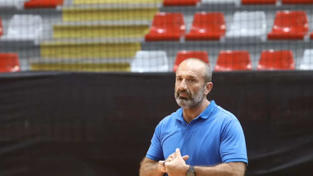 Dragan Adžić17.7.2024 pripravljalna tekma ženskih reprezentanc Slovenije in Brazilije - rokometFOTO: Luka Cjuha