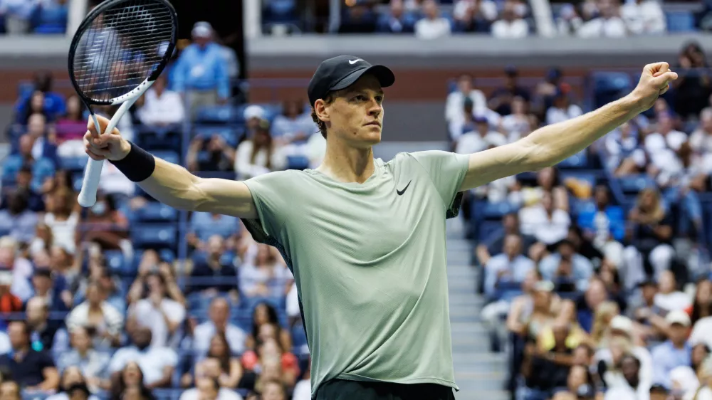 Sep 6, 2024; Flushing, NY, USA; Jannik Sinner of Italy in action against Jack Draper of Great Britain on day twelve of the U.S. Open tennis tournament at the USTA Billie Jean King National Tennis Center. Mandatory Credit: Mike Frey-Imagn Images