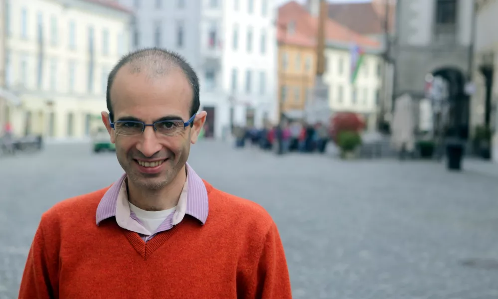 ﻿Yuval Noah Harari, izraelski pisatelj - avtor mednarodne knjižne uspešnice SAPIENS, Kratka zgodovina človeštva.//FOTO: Bojan Velikonja / Foto: Bojan Velikonja