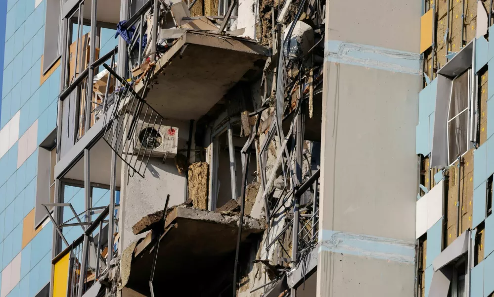 A view shows a damaged multi-storey residential building following an alleged Ukrainian drone attack in the course of Russia-Ukraine conflict, in Ramenskoye in the Moscow region, Russia September 10, 2024. REUTERS/Maxim Shemetov