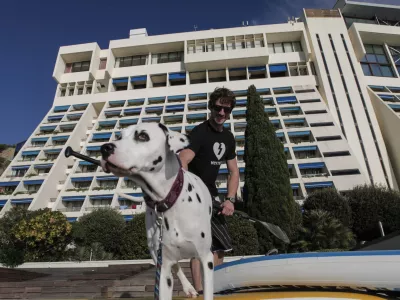 Državne družbe obvladujejo skoraj 28 odstotkov vseh hotelskih sob v državi. Foto: Luka Cjuha 