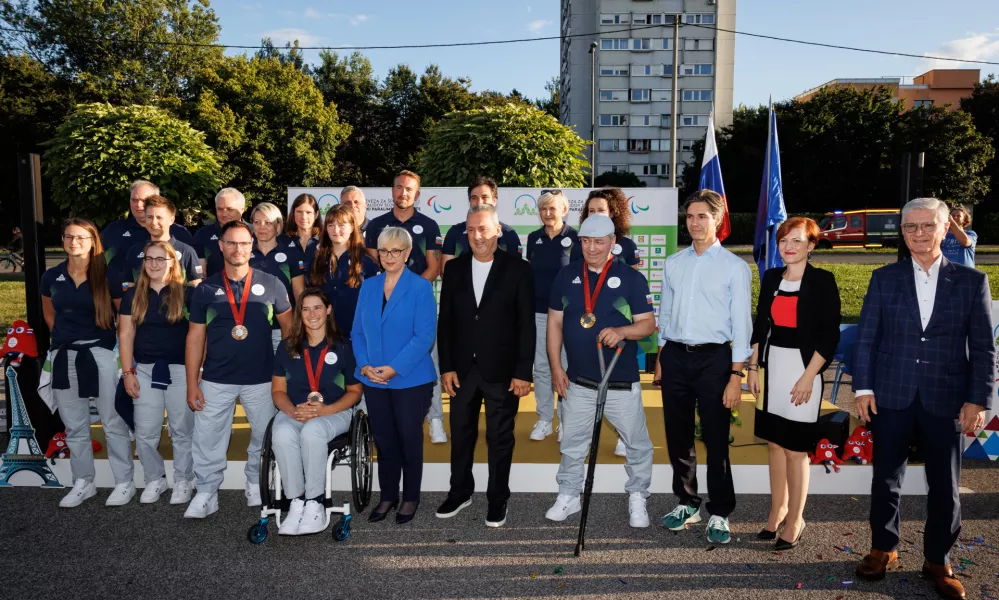 Ljubljana, Toplarniska ulica.Sprejem slovenske paralimpijske reprezentance po udelezbi na paralimpijskih igrah v Parizu.