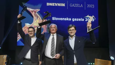 direktor podjetja METALIA Marjan Jamšek, direktor podjetja IMP PUMPS Damir Popovič, direktor podjetja RIKO EKOS Aleš Knavs - 25.10.2023 - 23. Slovenska GAZELA 2023 – izbor najboljših najhitreje rastočih podjetij – sklepna prireditev in podelitev priznanj zlate, srebrne in bronaste gazele 2022 v Cankarjevem domu //FOTO: Luka Cjuha