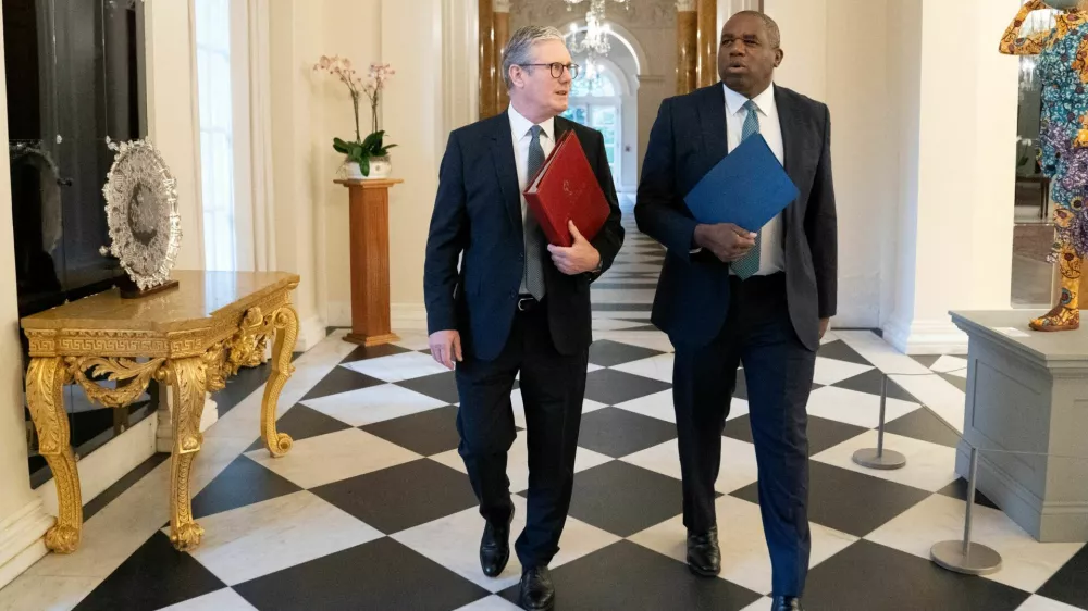 Britain's Prime Minister Keir Starmer and Foreign Secretary David Lammy at the British ambassador's residence in Washington before a meeting with U.S. President Joe Biden during their trip to Washington, DC to hold talks on resolving the conflicts in Ukraine and Gaza. Picture date: Friday, September 13, 2024. Stefan Rousseau/Pool via REUTERS