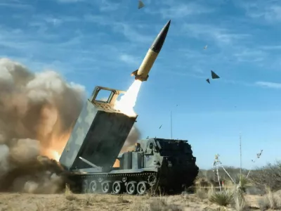 2M80B6M ATACMS - Army Tactical Missile - being fired from an M270 Multiple Launch Rocket System. Photo: USArmy