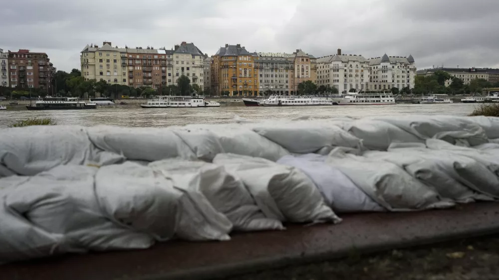 A dam is built to protect Margaret Island in Budapest, Hungary, due to the flooding of the Danube river on Monday, Sept. 16, 2024. (AP Photo/Denes Erdos)