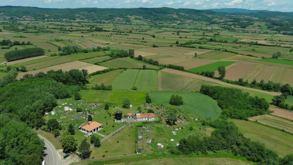 29.05.2024., Gornje Nedeljice, Loznica (Srbija) - Stanovnici Gornjih Nedeljica godinama se bore protiv geoloskih istrazivanja kompanije Rio Tinto koja u njihovom selu planira da otvori rudnik litijuma. Stanovnici izrazavaju svoju zabrinutost zbog rudarskih aktivnosti koje ugrozavaju njihove izvore vode i prirodno okruzenje. Ove ekoloske nevolje podstakle su mjestane na organizaciju i borbu za ocuvanje svojih prirodnih resursa a zbog cega su u Srbiji prije nekoliko godina mjesecima trajali veliki ulicni prosvjedi nakon cega je Vlada Srbije stopirala cijeli projekat. Ipak, nakon posljednjih izbora predsjednik Srbije Aleksandar Vucic je nagovijestio nastavak ovog projekta. Nebojsa Petkovic, stanovnik Gornjih Nedeljica i aktivista eko udruzenja "Ne damo Jadar" godinama se sa svojim komsijama i aktivistima bori protiv ovog projekta i to je jedan od najjacih ekoloskih pokreta u svijetu posljednih godina i trenutno je ovaj projekat Rio Tinta u dolini rijeke Jadar, inace trenutno najveci planirani svjetski projekat iskopavanja litijuma, stopiran upravo zahvaljujuci aktivizmu i masovnim prosvjedima sirom Srbije.Photo: Dejan Rakita/Pixsell Photo: Dejan Rakita/PIXSELL