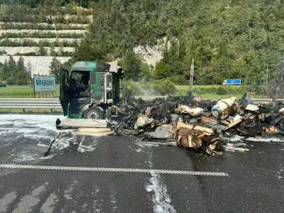 Posledice požara na štajerski avtocesti.