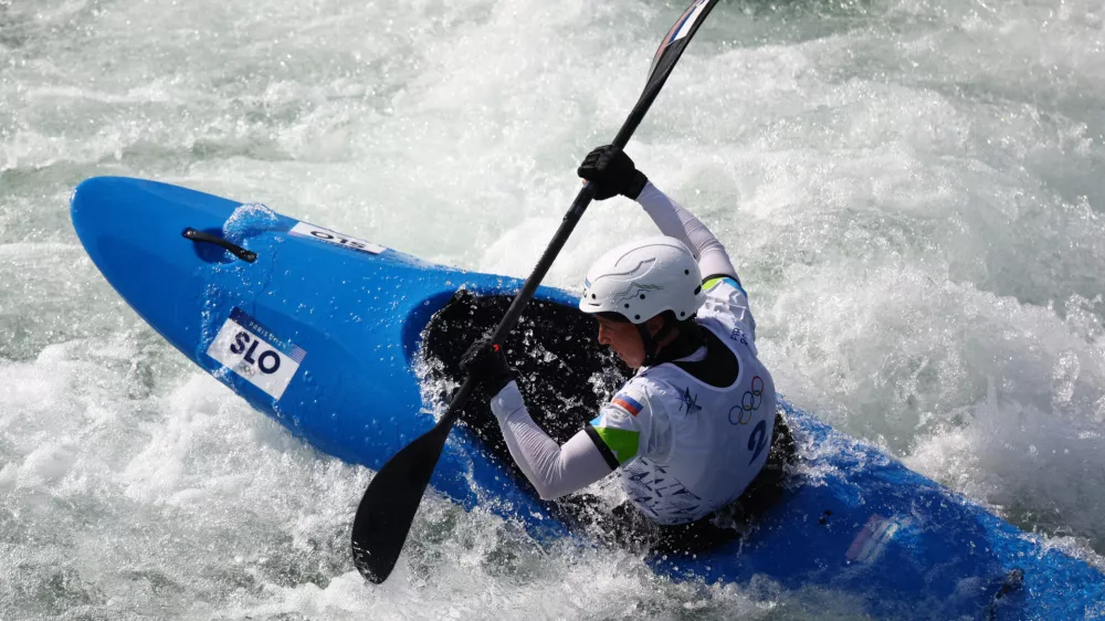 Paris 2024 Olympics - Slalom Canoe - Women's Kayak Cross Time Trial - Vaires-sur-Marne Nautical Stadium - Whitewater, Vaires-sur-Marne, France - August 02, 2024. Eva Tercelj of Slovenia in action. REUTERS/Yara Nardi