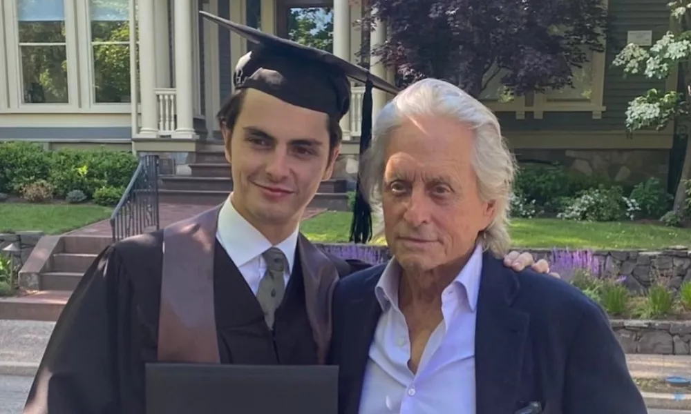 Sin Cameron, ki ga ima Michael Douglas iz prvega zakona. F Instagram/Michael Doiulas