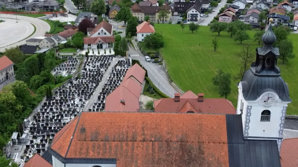 Po zadnjih izračunih ima pokopališče v Komendi prostora za pokop le še za naslednji dve leti. Foto: Občina Komenda