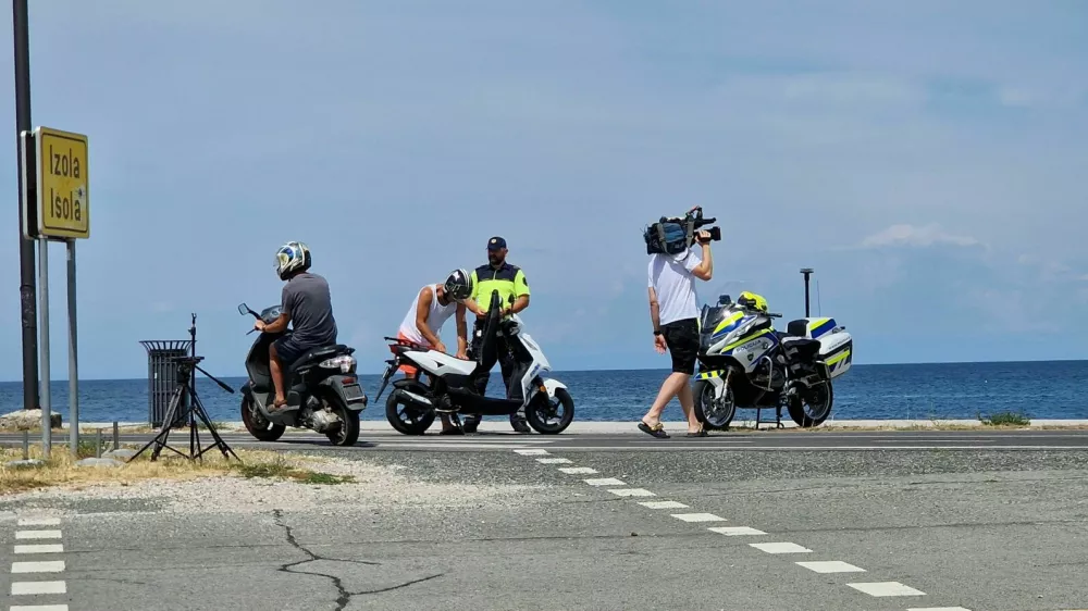 Nadzor skuter policija Koper / Foto: Pu Koper