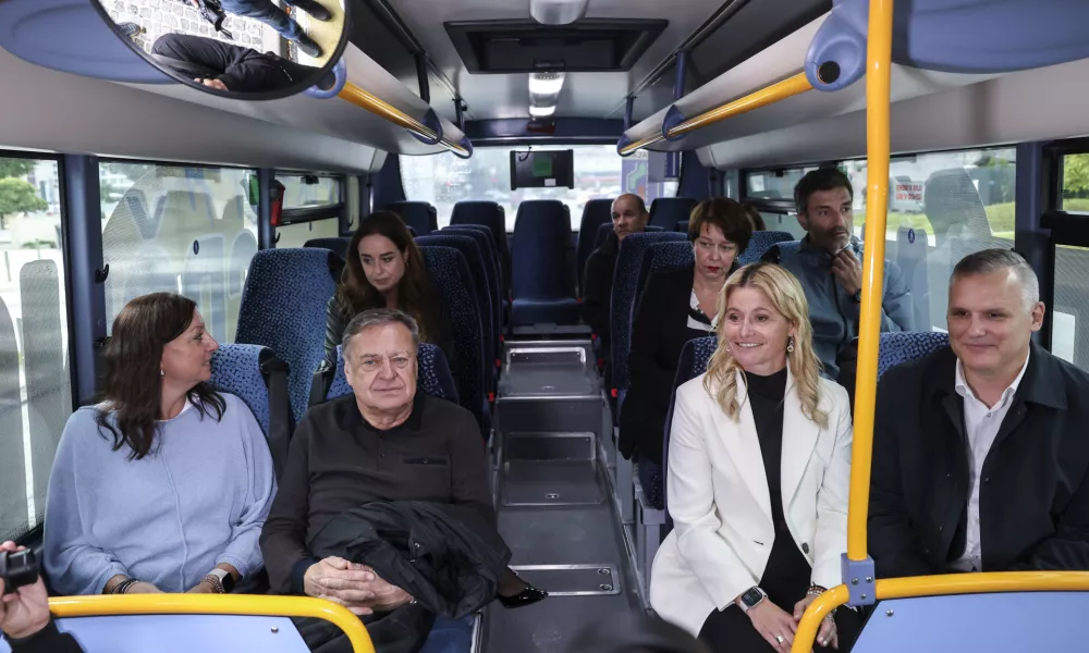 Zoran Jankovič, Renata Kosec, Bojan Kumer- 27.09.2024 - nova avtobusna linija na relaciji Ljubljana - Domžale //FOTO: Jaka Gasar