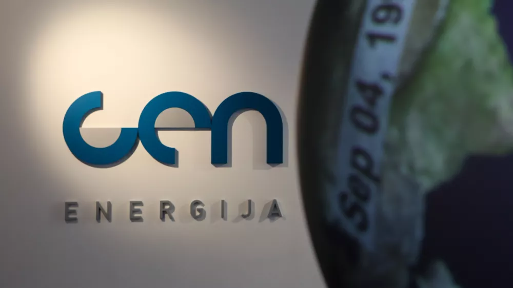 ﻿- simbolična fotografija - GEN energija- 15.03.2017 - Informacijsko središče GEN – Svet energije, multimedijski center o energiji in energetiki - vodenje in nadzor proizvodnje in prodaje električne energije proizvodnih enot, ki so združene v skupiniGEN, -  Vrbina 17, KRŠKO.      //FOTO: Luka Cjuha