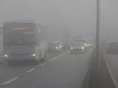 ﻿- 19.01.2022 - Celovška cesta, megla, avtomobili, kolona //FOTO: Jaka Gasar