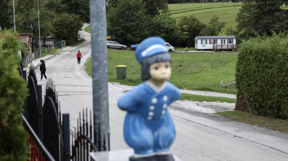 - 13.09.2024 - OŠ Šentjernej - občina Šentjernej - Romi - romsko naselje - nasilje, incident //FOTO: Jaka Gasar