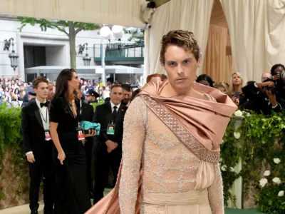 NEW YORK, NEW YORK - MAY 06: Gustav Magnar Witzoe attends the 2024 Met Gala Celebrating "Sleeping Beauties: Reawakening Fashion" at The Metropolitan Museum of Art on May 06, 2024 in New York City. (Photo by Jeff Kravitz/FilmMagic) / Foto: Jeff Kravitz