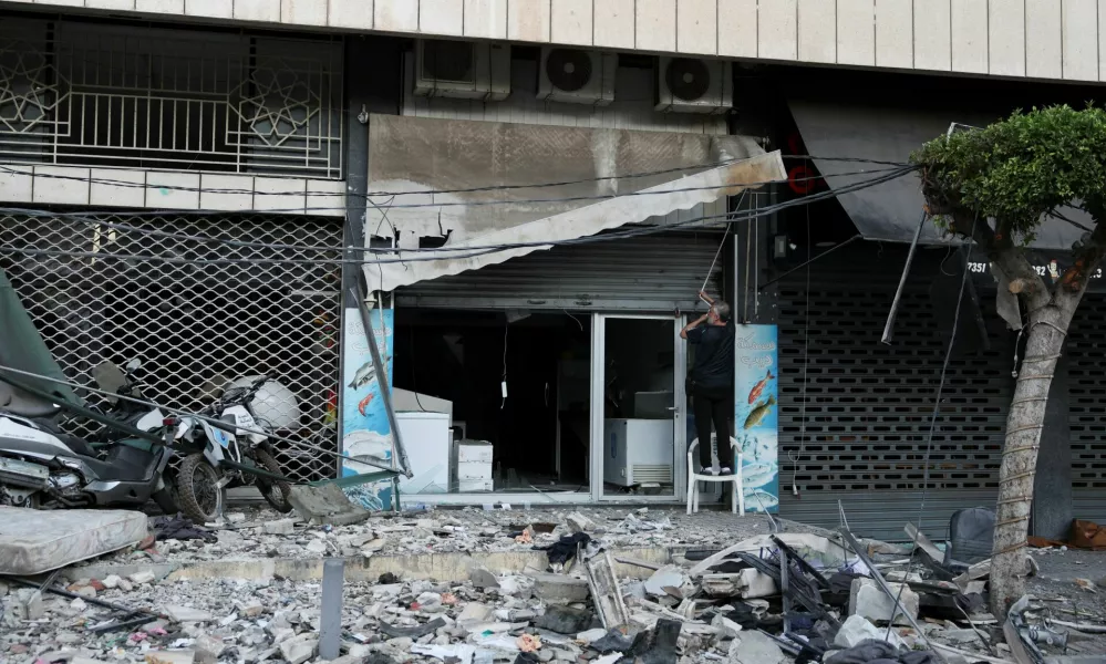 A view of a damaged shop following an Israeli strike on central Beirut's Bachoura neighbourhood, amid ongoing hostilities between Hezbollah and Israeli forces, in Beirut, Lebanon October 3, 2024. REUTERS/Emilie Madi