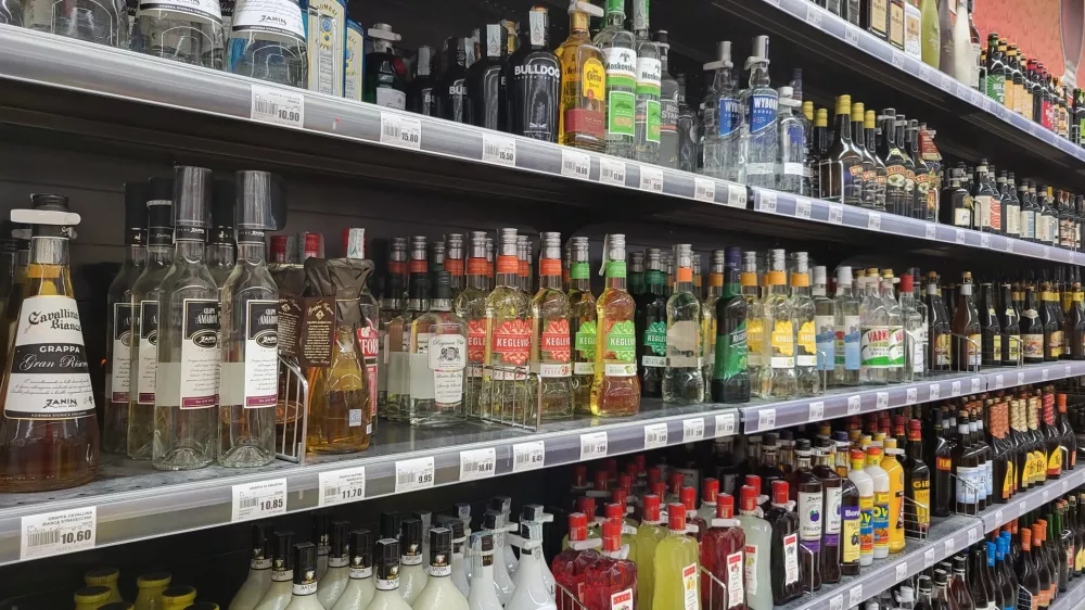 alkoholne pijače italija cenejše kot pri nas / Foto: Katja Gleščič