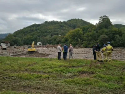 Slovenski reševalci pomagajo na opustošenih območjih. Foto: URSZR