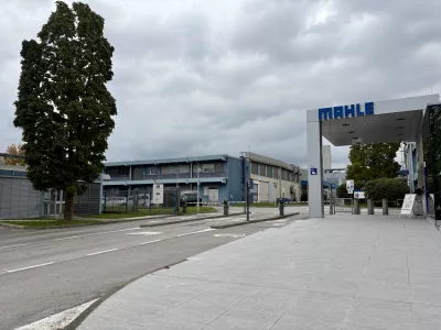 Mahle v Šempetru pri Gorici trenutno zaposluje okoli 1700 ljudi, prihodnje leto naj bi jih službo izgubila skoraj tretjina. Foto: Nataša Bucik Ozebek