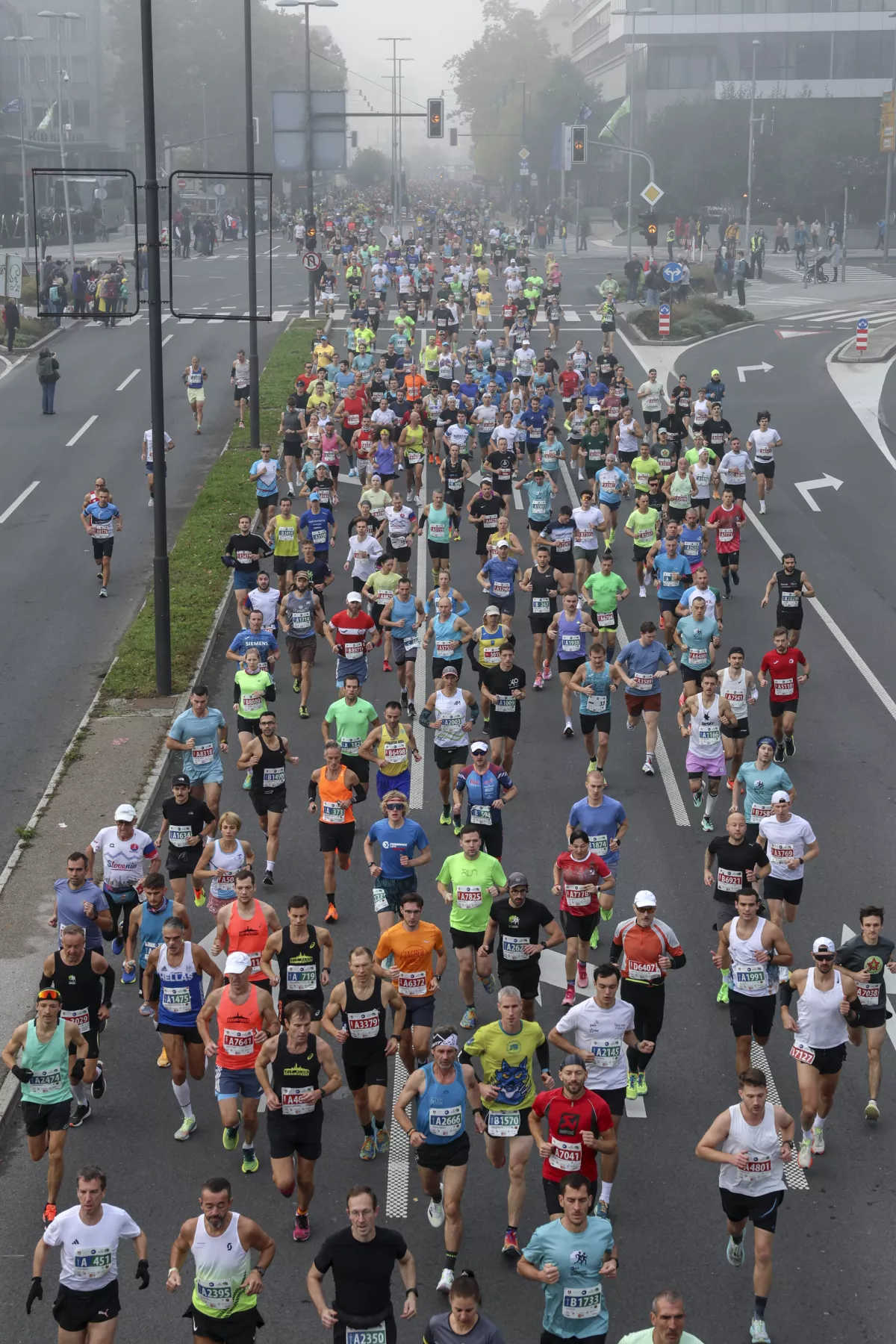 - 20.10.2024 - 28. Ljubljanski maraton - 24 tisoč tekačev - največji športno-rekreativni dogodek v državi //FOTO: Jaka Gasar