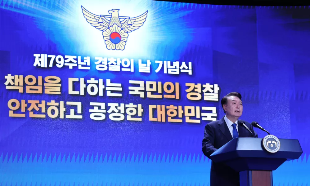 21 October 2024, South Korea, Seoul: South Korea President Yoon Suk Yeol delivers a speech marking Police Day at the National Police Agency. Photo: -/YNA/dpa