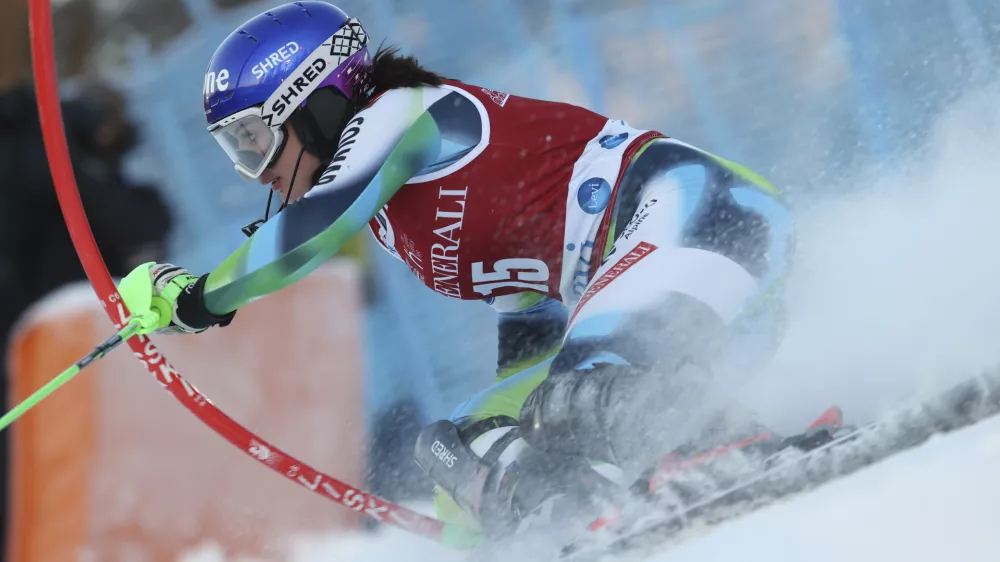 ﻿Slovenia's Andreja Slokar competes during the first run of an alpine ski, World Cup women's slalom in Levi, Finland, Sunday, Nov. 21, 2021. (AP Photo/Alessandro Trovati)