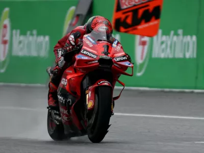 MotoGP - Thailand Grand Prix - Chang International Circuit, Buriram, Thailand - October 27, 2024 Ducati Lenovo Team's Francesco Bagnaia in action during the MotoGP REUTERS/Athit Perawongmetha