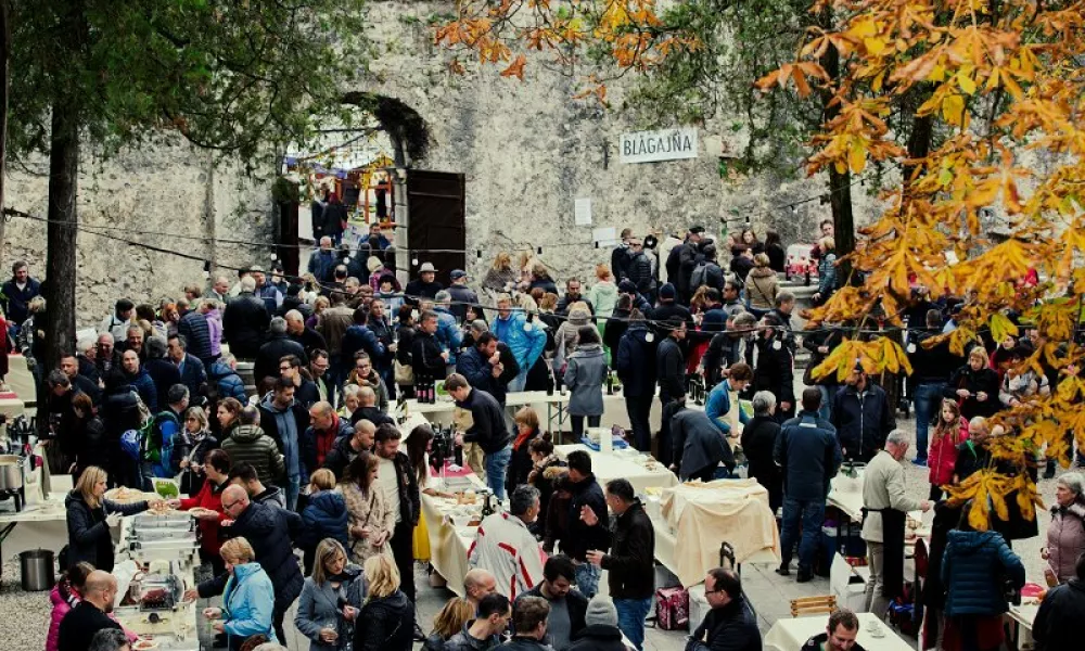 Martinovanje v Štanjelu F visitkras