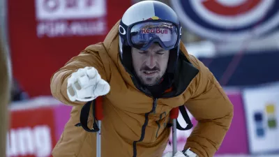 Netherland's Marcel Hirscher concentrates ahead of an alpine ski, men's World Cup giant slalom, in Soelden, Austria, Sunday, Oct. 27, 2024. (AP Photo/Gabriele Facciotti) / Foto: Gabriele Facciotti