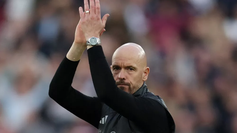 FILE PHOTO: Soccer Football - Premier League - West Ham United v Manchester United - London Stadium, London, Britain - October 27, 2024 Manchester United manager Erik ten Hag looks dejected after the match Action Images via Reuters/Paul Childs EDITORIAL USE ONLY. NO USE WITH UNAUTHORIZED AUDIO, VIDEO, DATA, FIXTURE LISTS, CLUB/LEAGUE LOGOS OR 'LIVE' SERVICES. ONLINE IN-MATCH USE LIMITED TO 120 IMAGES, NO VIDEO EMULATION. NO USE IN BETTING, GAMES OR SINGLE CLUB/LEAGUE/PLAYER PUBLICATIONS. PLEASE CONTACT YOUR ACCOUNT REPRESENTATIVE FOR FURTHER DETAILS../File Photo