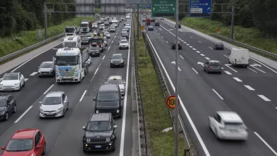 Zastoji na naših avtocestah so nadležni in dragi. / Foto: Jaka Gasar